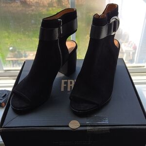 Frye Danica Harness Sandals Size 9.5